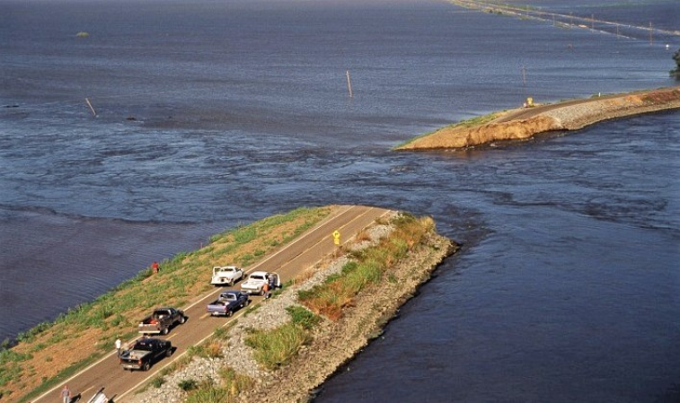Dr. Jonathan Stewart featured in Environmental Monitor article about seismic hazard and the Delta